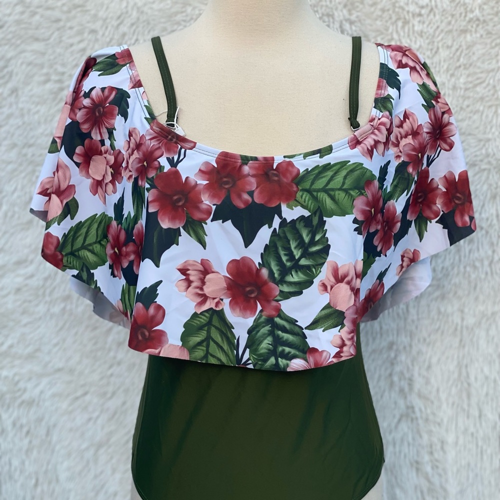 New one piece floral print green color fashion style swimwear in Medium
